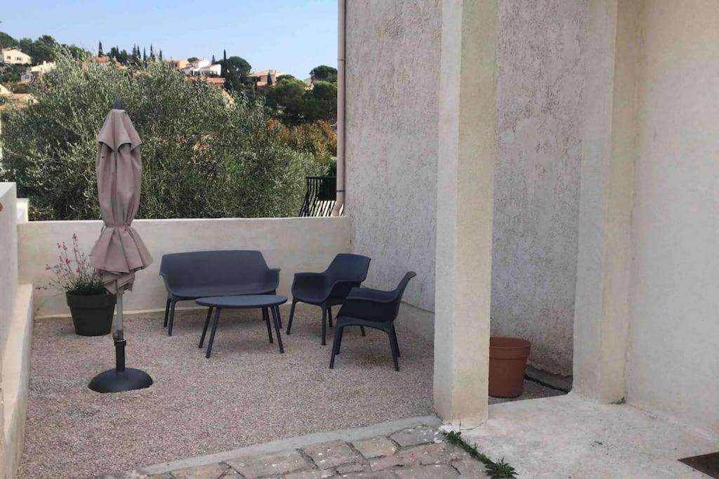 Haut De Maison Entierement Renove Avec Garage Carnoux-en-Provence Esterno foto
