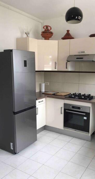 Haut De Maison Entierement Renove Avec Garage Carnoux-en-Provence Esterno foto