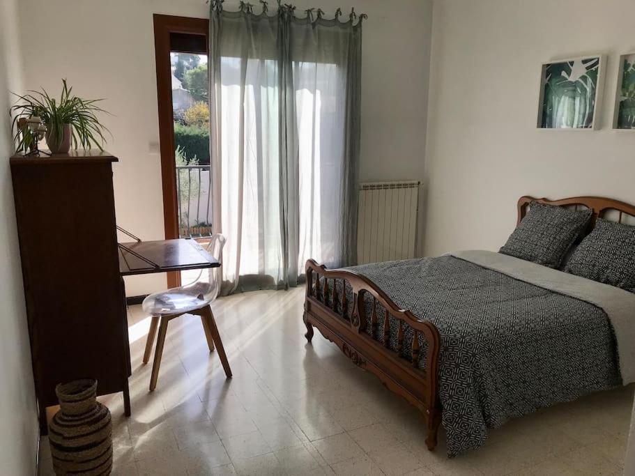 Haut De Maison Entierement Renove Avec Garage Carnoux-en-Provence Esterno foto